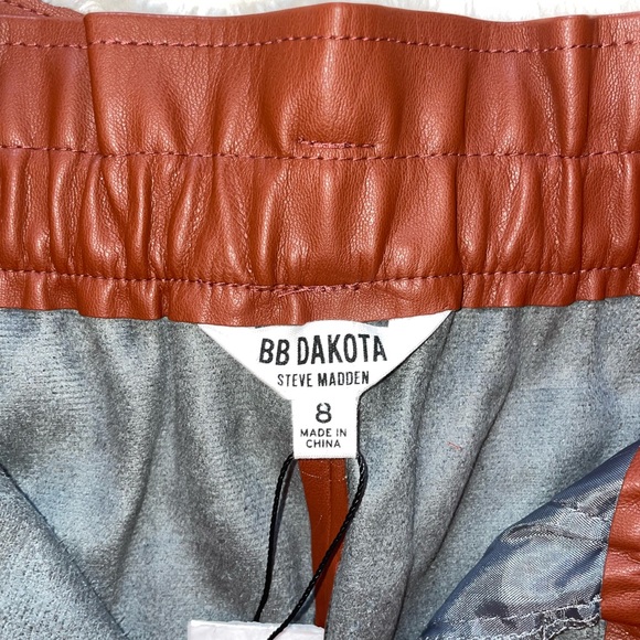 BB Dakota Belt So Real Faux Leather Skirt- NWT - Picture 4 of 16